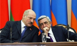 ​Ermenistan eski Cumhurbaşkanı ile Lukaşenko arasında gerçekleşen gizli Karabağ konuşması ortaya çık
