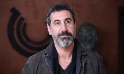 Serj Tankian’ı anlatan “Truth to Power” belgeseli Şubat ayında ekranlarda olacak