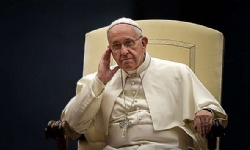​Papa Francis, Iraklı Şii dini lider Sistani ile görüşecek