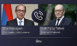 ​Ermenistan ve Fransa Dışişleri Bakanları, telefonda görüştü