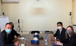 ABD`nin Ermenistan Büyükelçisi, esir konusunu Kızılhaç delegasyonu üyeleriyle ele aldı