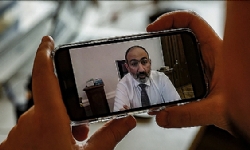 Ermenistan Başbakanı Paşinyan kendini istifaya çağıran Genelkurmay Başkanını görevden aldı