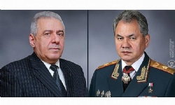 ​Ermenistan ve Rusya savunma bakanları Karabağ’daki durumu görüştü