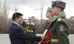 ​Iraq’s Defense Minister pays tribute to the memory of Armenian Genocide victims