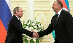 Putin ile Aliyev, Dağlık Karabağ`daki durumu ve koronavirüsle mücadeleyi konuştu