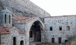 Manastır tekke oluyor