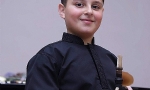 ​13 yaşındaki Ermeni Narek Khanzadyan uluslararası duduk yarışmasında birinci oldu