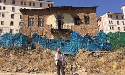 Muş’taki son Ermeni evi TOKİ’ye direniyor