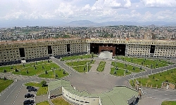 Ermenistan Savunma Bakanlığı bazı mevzilerinin Azerbaycan’a teslim edilmesine dair iddiaları yalanl