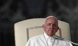 ​Papa`dan Kudüs açıklaması: Özel bir endişeyle takip ediyorum