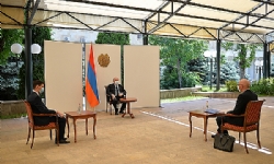 Արմեն Սարգսյանն ընդունել է Հայաստանում ֆրանսիական համալսարանի ռեկտորին