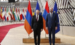 ​AB Konseyi Başkanı Michel, Paşinyan ve Aliyev ile görüştü