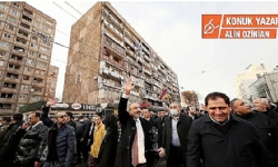 ​Ermenistan yarım kalan `Kadife Devrimi`ne sahip çıktı