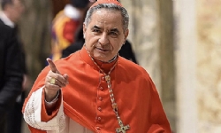 ​Vatikan’ı sarsan yolsuzlukla ilgili biri kardinal toplam 10 kişiye yargı yolu