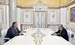 Paşinyan Moderna şirketinin kurucusu Noubar Afeyan’ı kabul etti