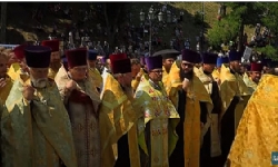 Ukrayna’da Ortodokslar ikiye bölünmüş durumda: Bir kesim Rus patrikliğine dönmek istiyor