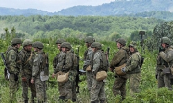 Ermenistan’da Rus askerlerin bulunduğu araç kaza yaptı