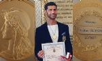 ​French-Armenian tenor Ruben Elbakyan awarded with Gold Medal of prestigious initiative