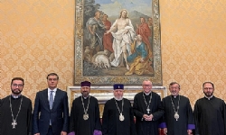 Ermenistan Ombudsmanı Vatikan’da esirler konusunu gündeme getirdi