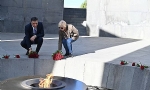 ​Ermenistan ile Ukrayna Ombudsmanları, Ermeni Soykırımı Anıt Kompleksini ziyaret etti