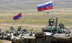 ​Ermenistan`da Ermeni-Rus ortak askeri birliğinin taktik askeri tatbikatları başladı
