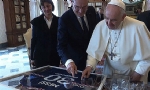 Pope Francis sends a personal message to Lionel Messi