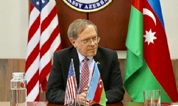 ​ABD`nin Bakü Büyükelçisi: Ermenistan ve Azerbaycan liderlerinin görüşmesinin bir adım ileri olmasın