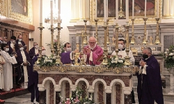 ​İzmir Aziz Yuhanna Katedral Bazilikası Yeniden İbadete Açıldı