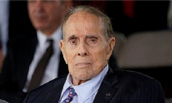 Ermeni Soykırımı`nın uluslararası tanınması için mücadele eden eski ABD Senatörü Bob Dole öldü
