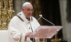 ​Papa Franciscus, geleneksel Noel mesajında `krizlere karşı diyalog` çağrısı yaptı
