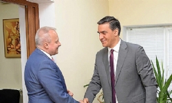 ​Ermenistan Ombudsmanı ve Rusya Büyükelçisi, Azerbaycan`da tutulan Ermeni esirlerin geri gönderilmes