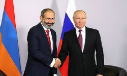 ​Nikol Paşinyan, Vladimir Putin ile Kazakistan`ı görüştü
