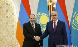 Kazakistan Cumhurbaşkanı, Ermenistan Başbakanı`na teşekkür etti