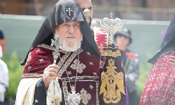 ​Tüm Ermeniler Katolikosu II. Garegin, ABD`ye gitti