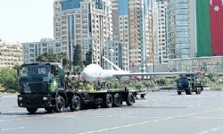 ​Azerbaycan, cephaneliğini Türk yapımı silahlarla yenilemek istiyor