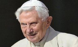 ​Papa 16. Benedict sessizliğini bozdu: Af diliyorum