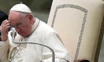 ​Papa`dan silah alımına eleştiri: Okuduğumda utandım