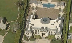 Ermenistan`daki yolsuzluk skandalı ABD`ye uzandı: Eski bakan Koçaryan`ın LA`deki lüks malikanesine