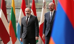 ​Paşinyan Brüksel’de Aliyev ile bir araya gelecek