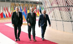 Paşinyan, Aliyev ve Avrupa Konseyi Başkanı Michel Brüksel`de