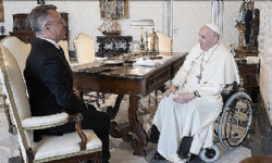 ​Papa, Cumhurbaşkanı Erdoğan`ın Ukrayna`daki savaşa çözüm bulma çabalarını takdirle karşılıyor