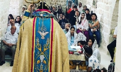 Mardin’in Işıklar Köyü’nde Süryani ailenin evine taşlı sopalı saldırı