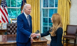 Ermenistan`ın ABD Büyükelçisi Jo Biden ile bir araya geldi