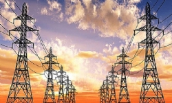 ​İran-Ermenistan yüksek gerilim elektrik hattının inşaatı tamamlandı