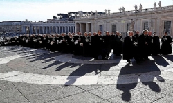 Papa, Malta Şövalyeleri`nin liderliğini feshetti