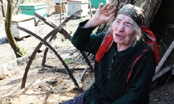 ​Yanlışlıkla 3 Ülkede `İnterneti Komple Kapatan` 75 Yaşındaki Kadının Trajikomik Hikayesi