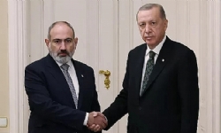 Erdoğan, Paşinyan`la görüştü: `Ermenistan`la tam normalleşme hedefine ulaşacağımıza inanıyorum