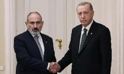 Erdoğan, Paşinyan`la görüştü: `Ermenistan`la tam normalleşme hedefine ulaşacağımıza inanıyorum
