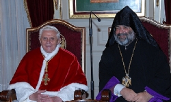 Ցաւակցութիւն՝ Բենեդիկտոս Ժզ. Պապին Համար