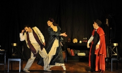 ​Cüneyt Yalaz: Türkiye`de modern tiyatronun kurucu unsuru Ermeni sanatçılardır
